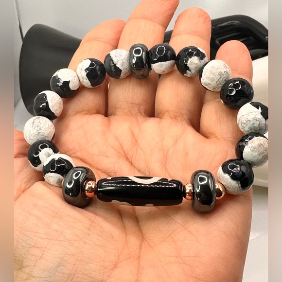 BLACK/WHITE AGATE + RUYI DZI NATURAL STONES BRACELET size 7.5” - Picture 9 of 13